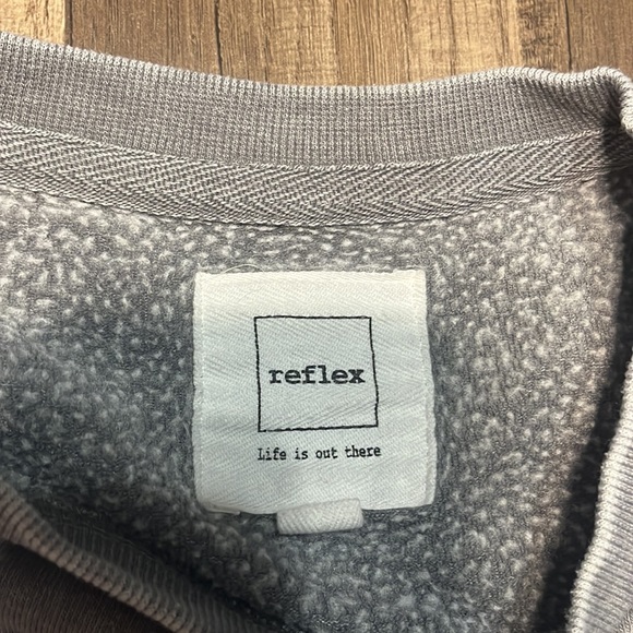 Sweatshirt - Picture 2 of 2